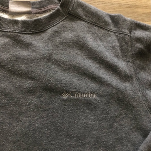 Columbia Grey Lightweight Stretchy Sweater - Picture 2 of 7